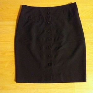 2/$25 🖤Black button-up knee length pencil skirt 9